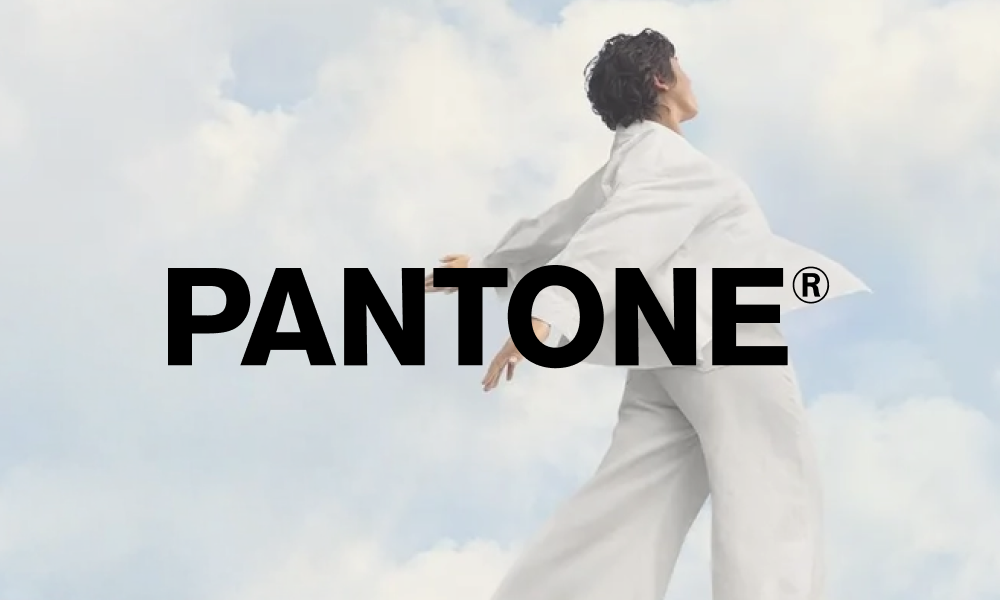 Pantone Cloud Dancer